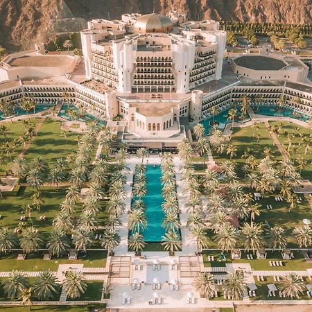 Al Bustan Palace, A Ritz-Carlton Hotel Muscat Ngoại thất bức ảnh The Oberoi Dubai