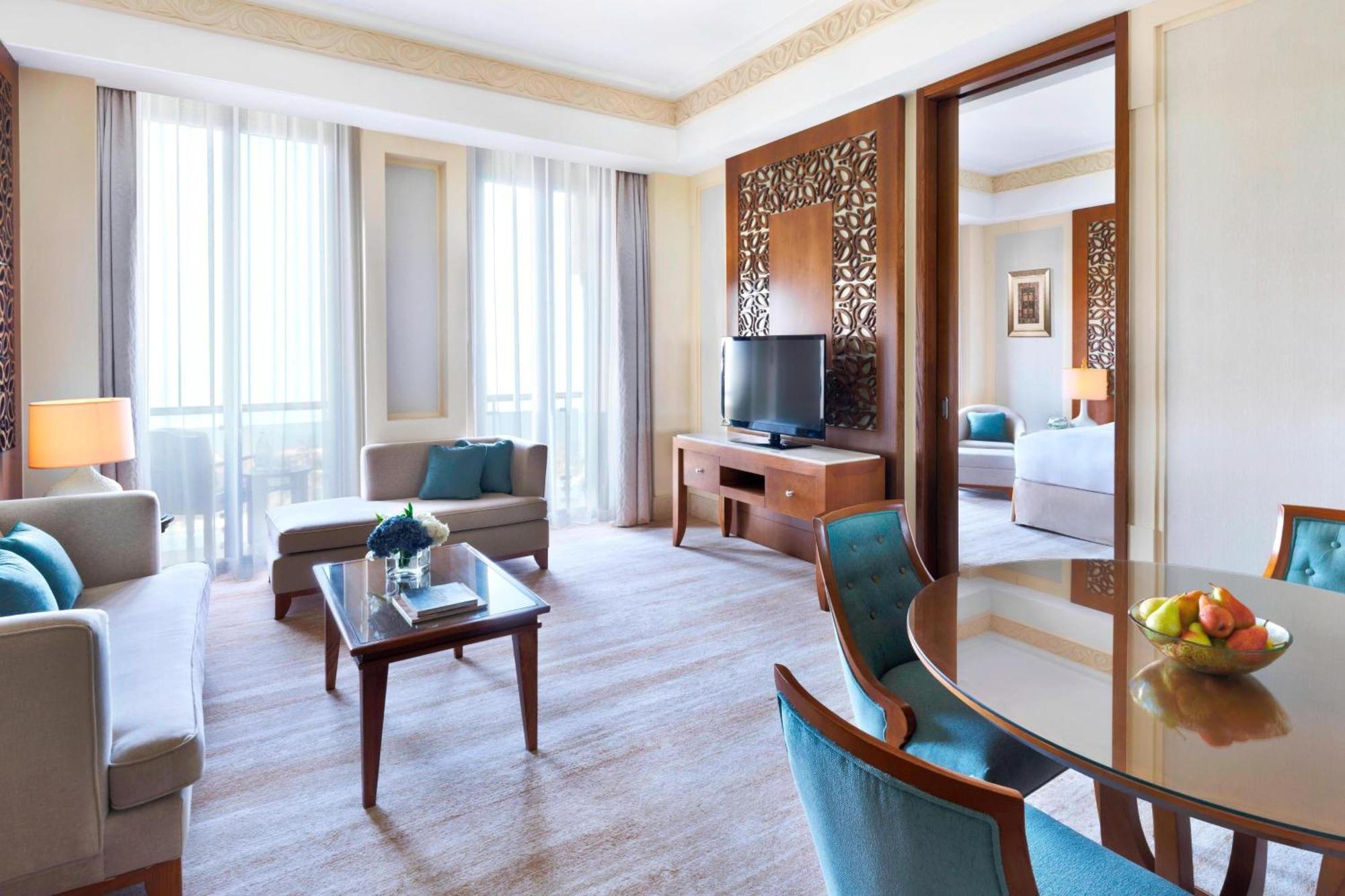 Al Bustan Palace, A Ritz-Carlton Hotel Muscat Ngoại thất bức ảnh Suite at the hotel