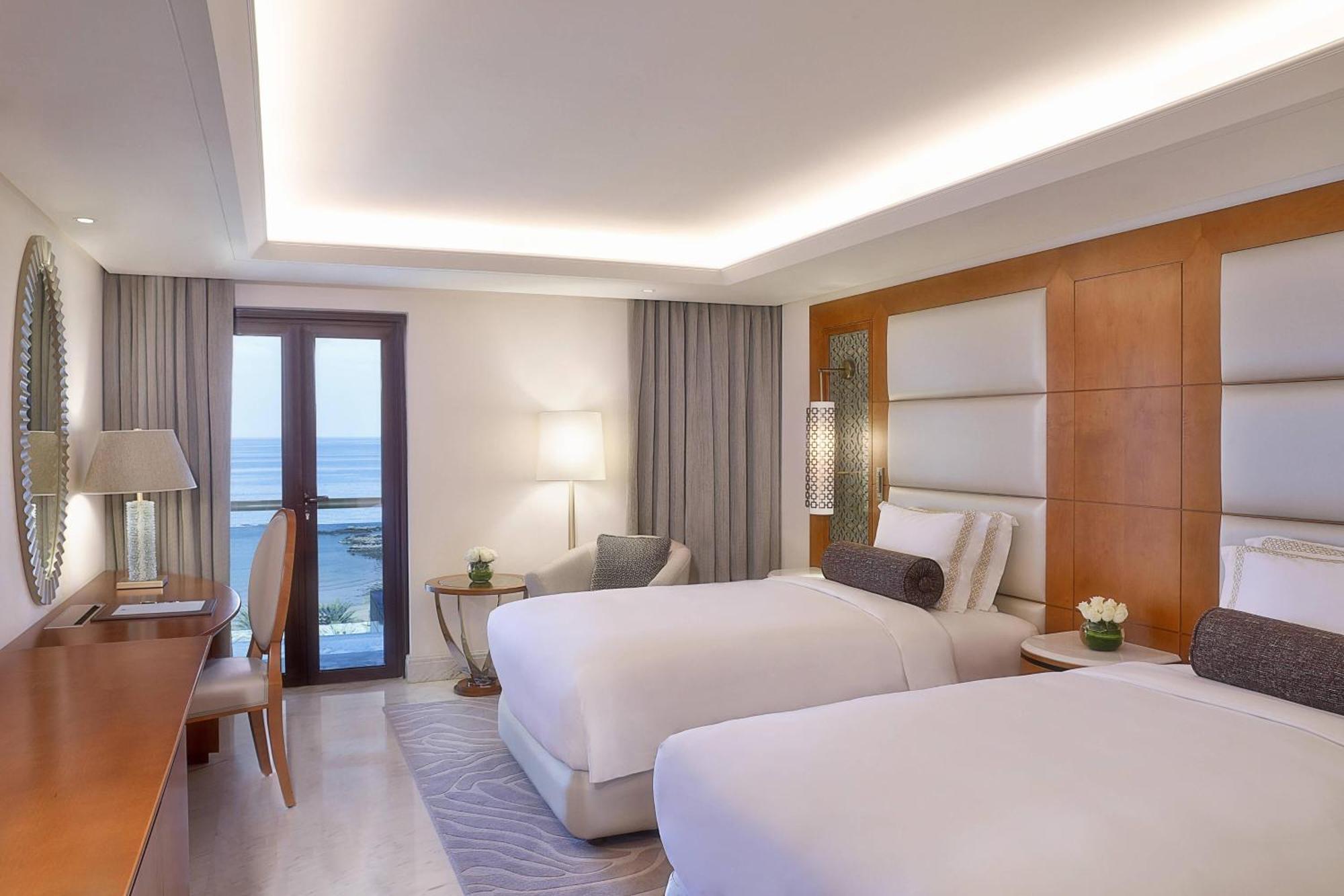 Al Bustan Palace, A Ritz-Carlton Hotel Muscat Ngoại thất bức ảnh Deluxe Room