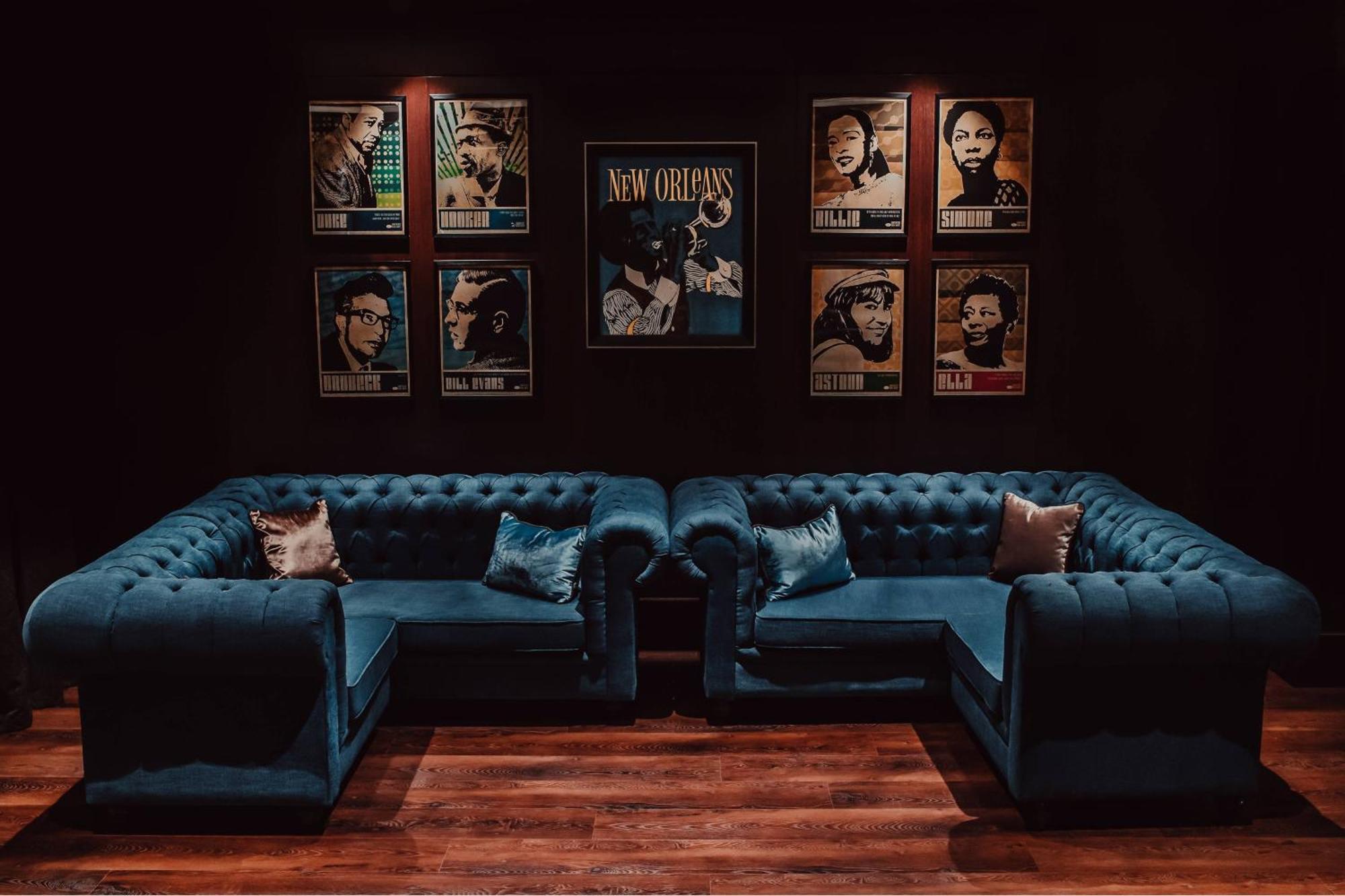Al Bustan Palace, A Ritz-Carlton Hotel Muscat Ngoại thất bức ảnh The interior of the New Orleans Jazz Museum